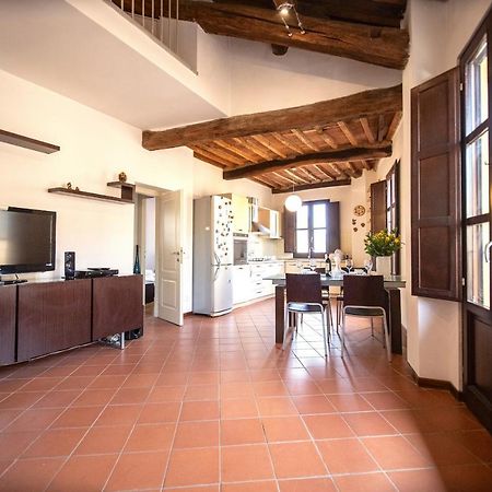 Serena Apartment, Cosy Close Center Town ルッカ エクステリア 写真