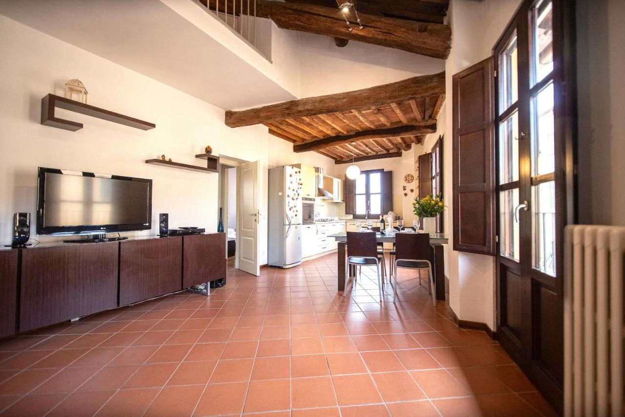 Serena Apartment, Cosy Close Center Town ルッカ エクステリア 写真